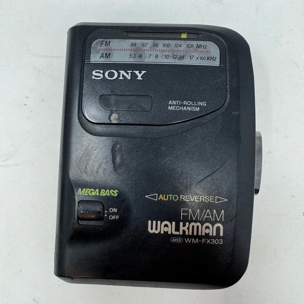 Sony Walkman WM-FX303 FM AM Portable Cassette Player For Parts Only Doesnt Work